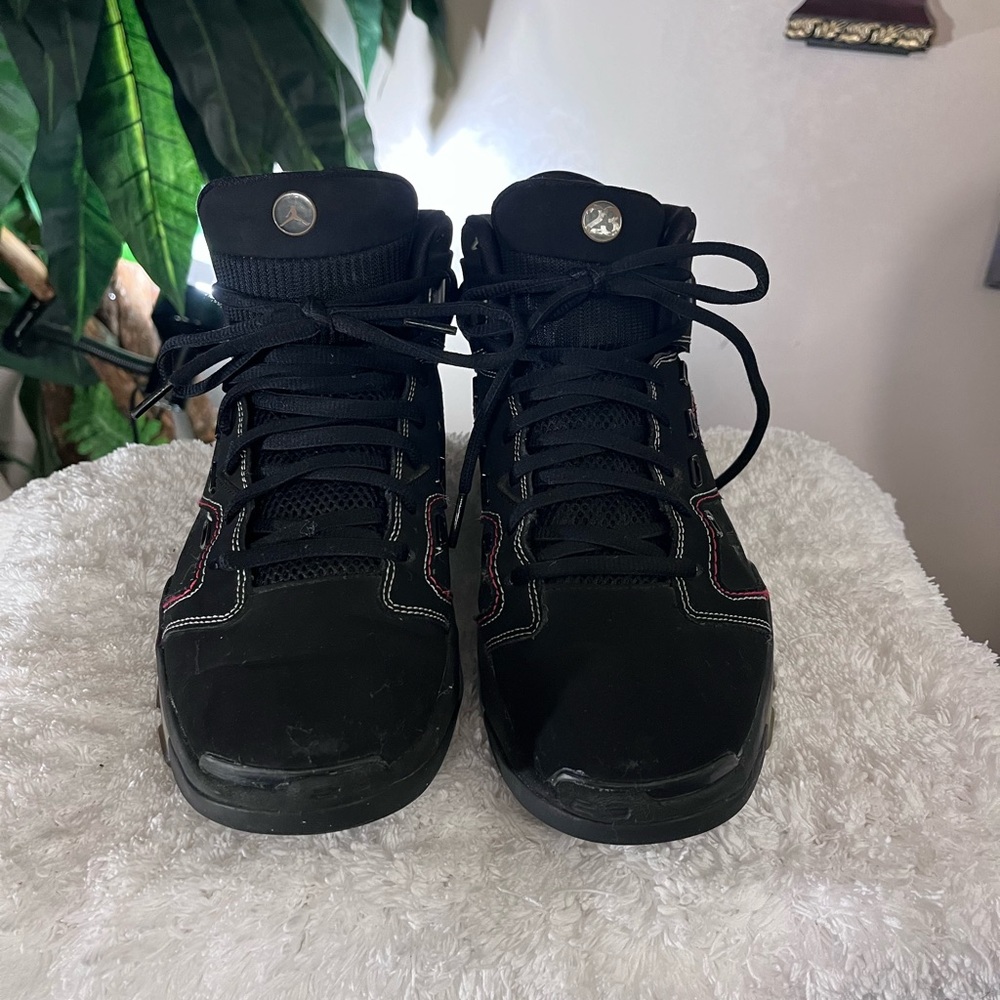 Air Jordan - Picture 2 of 8